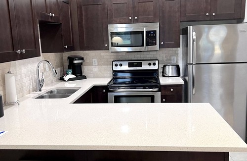 Kelowna Central Business District Condo | Condo at Marriott Grand Okanagan Resort