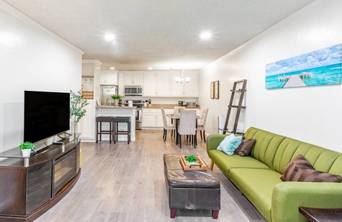 Grand Lake Apartment | Condo in most sought-after neighborhoods with Secure parking