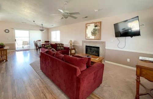 St. George Apartment | Condo with Resort Amenities, by Downtown St George!