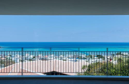 Kadena-cho Villa | Condominium T-Room