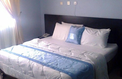 Sagamu Hotel | Conference Hotel and Suites