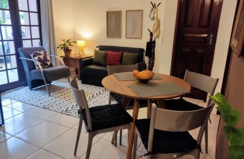 Cabore Apartment | Confortável Apto térreo, com ar, wi-fi e estacionamento