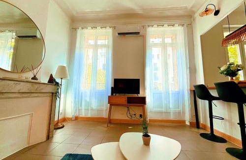 La Joliette Apartment | Confort et style en plein Marseille Type 2