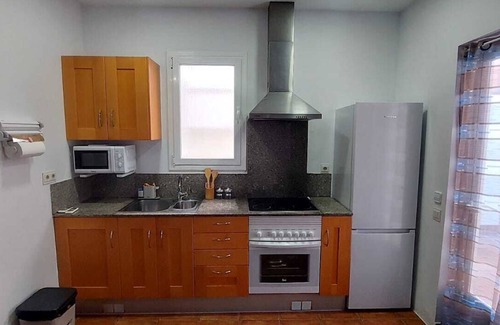 Cornella de Llobregat Condo | Confortable Piso en Cornellà de Llobregat, muy Bien Comunicado