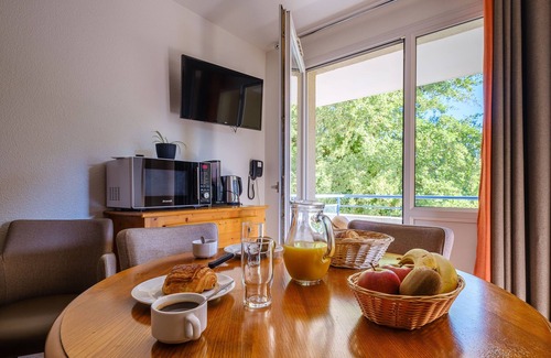 Lons-le-Saunier Condo | Confortable T2 | À 800m du centre ville !