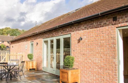 Wall-under-heywood House | Conkers' Cottage