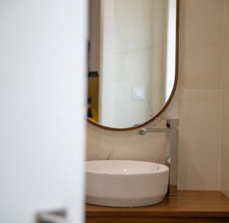 Beijos House | Constance House