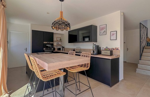Sauzet House | Contemporary 170 m2 air-conditioned villa with swimming pool in the heart of the Drôme.