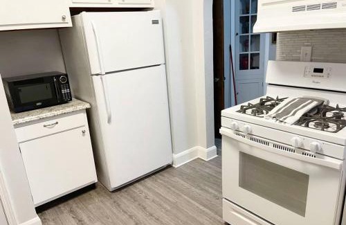 Toledo Apartment | Contemporary and modern, furnished 2 BR apartments, filled with desirable amenities