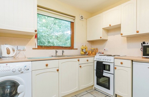 Cornwall Ski Chalet | Contemporary cottage style two storey lodge.