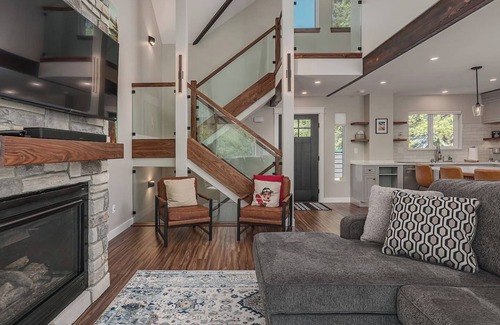 Alyeska House | Contemporary Girdwood Getaway