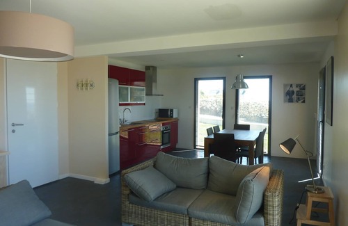 Plogoff House | Contemporary house with ocean view in 2 steps of heathland and its trails