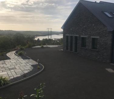 Laghy House | Contemporary Living Overlooking Water