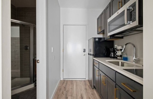 Middletown Apartment | Contemporary Studio for Work and Play