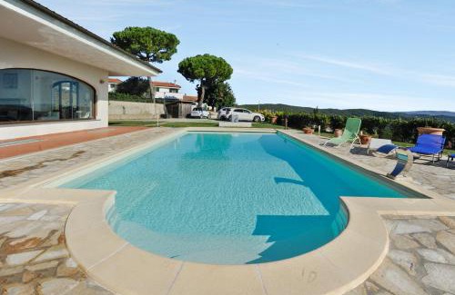Castellaccio Villa | Contemporary Villa in Castellaccio with Private Pool