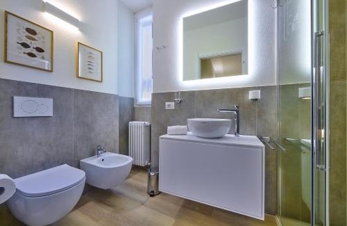 Varenna Apartment | Contrada