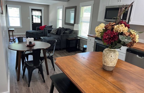 Bangor House | Convenient family and dog friendly Brewer/Bangor home.