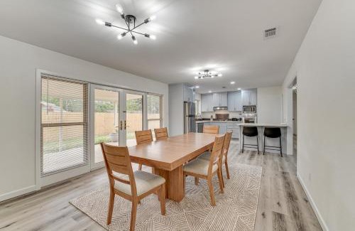 Texarkana House | Convenient Family-Friendly Location Texarkana Gem