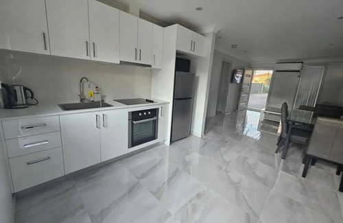 Cabramatta House | Convenient new private entire home in the heart of Little Saigon.n