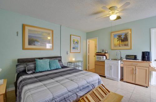Whitfield Apartment | Convenient Sarasota Studio with Lush Backyard!