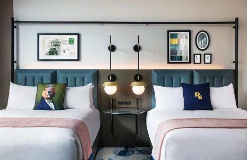 North Capitol Street Hotel | Convenient Stay, Superb Location! Contemporary Unit with City View, Pets Allowed