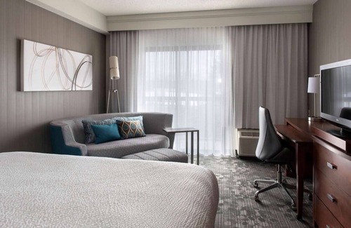 Milford Resort | Convenient Stay, Superb Location! Pet-friendly Accommodation, Indoor Pool!