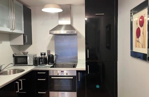 Sutton Cross Apartment | Conveniently Located, 2 Bedroom Modern Apartment