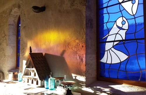Loubezs-Bernac House | Converted Chapel With A Private Heated Pool