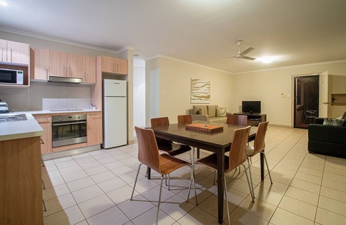 Brisbane Waterfront Apartment | Coochiemudlo Island Seminara Apartments