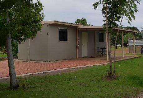 Coolalinga Hotel | Coolalinga Tourist Park