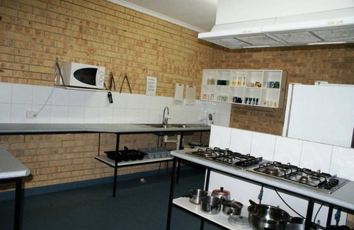 Coolum Beach Hotel | Coolum Budget Accommodation