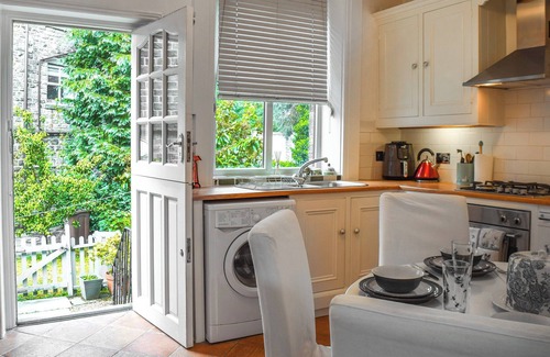 Uppermill Cottage | CoOperative Cottage - UK44502