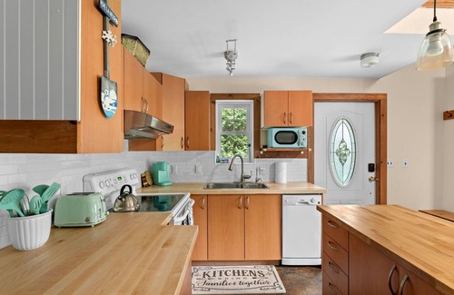 Jeffersonville Ski Chalet | Copper Roof - Escape for Families & Furry Friends