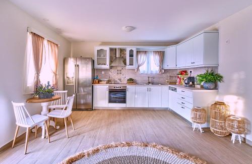 Stavros House | Corali House