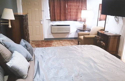 Hutchinson Hotel | Coratel Inn & Suites by Jasper Hutchinson