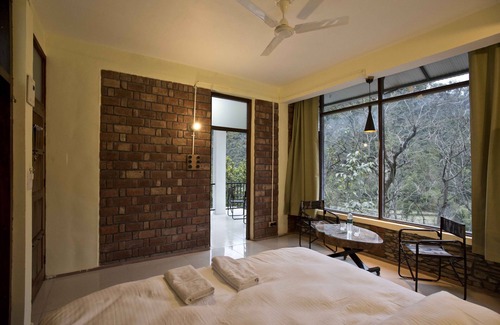 Lansdowne House | Corbett Riviera
