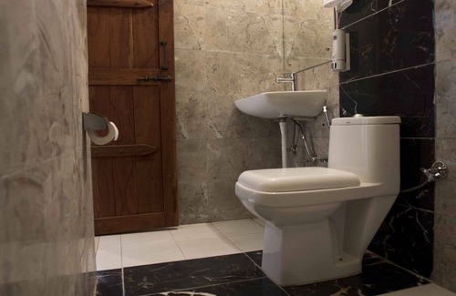Lansdowne House | Corbett Riviera