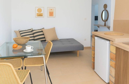 Korakades Condo | Corfu's Calm Oasis - Serene Retreat