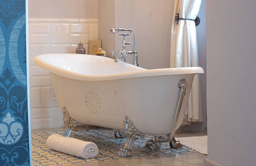 Casco Viejo Hotel | Corner Suite: Espacio, Confort y Elegancia Atemporal