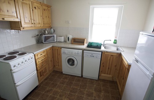 Corofin Cottage | Corofin Lake Cottage No 7 - a two story that sleeps 6 guests in 3 bedrooms
