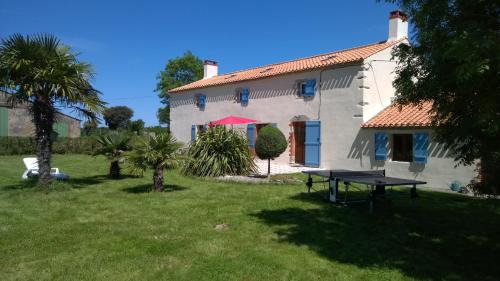 L'Aiguillon-sur-Vie House | Corps de ferme spacieux avec grand jardin, 10 personnes