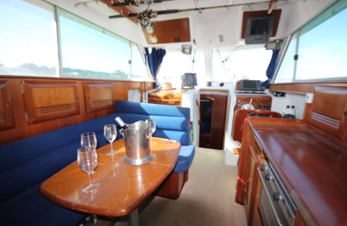 Marine de Saint Ambroggio Boat Rental | Corse : Bienvenue A Bord