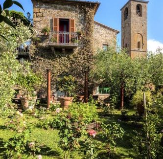 Civita di Bagnoregio Bed & Breakfast | Corte della Maestà Antica Residenza