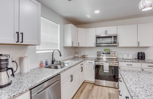 Copeland House | COSH Boujee House with private hot tub