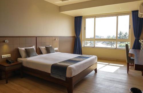 Margao Hotel | Cosmique Clarks Inn Suites Goa