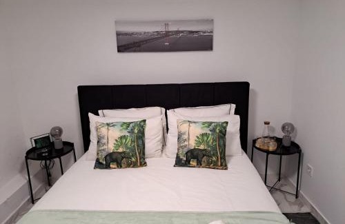 Costa de Caparica Hotel | Costa Paradise Beach