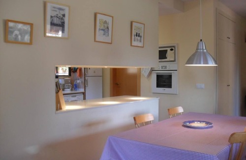 Camallera Villa | Costabravapartment Casa Anna + pool, 15 mins to the Costa Brava beaches