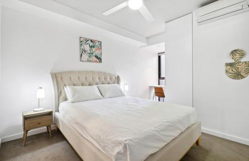 Bowen Hills Apartment | Cosy 2-Bed with Pool Bbq Area and Secure Parking