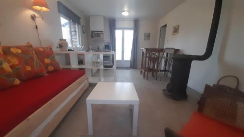 Bouconville House | Cosy 2 persons guesthouse with free wifi and parking chez Mostarlić B&B