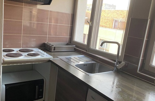 Aubervilliers Apartment | Cosy 2P apartment aubervilliers 10mn Paris Opera